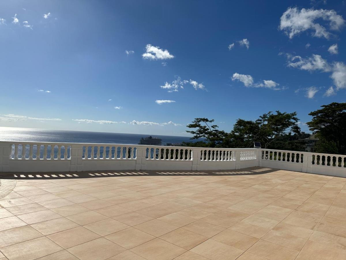 Eldorado Guesthouse & Car Rental Roseau Exterior photo