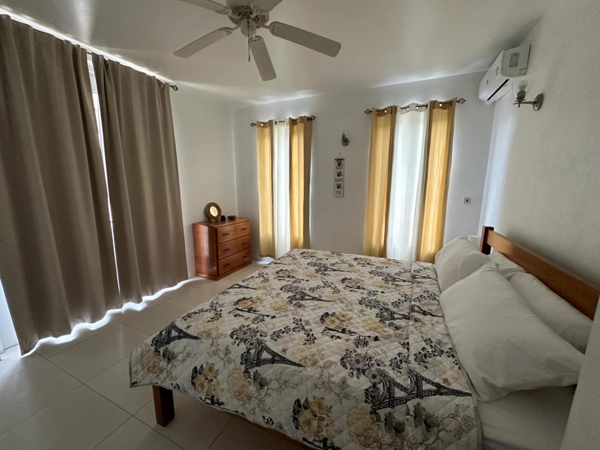 Eldorado Guesthouse & Car Rental Roseau Room photo